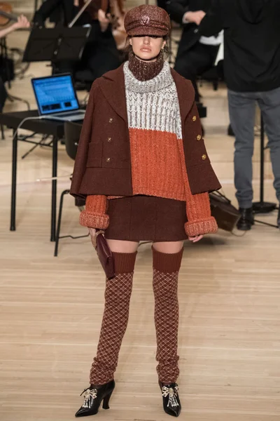 Look 39